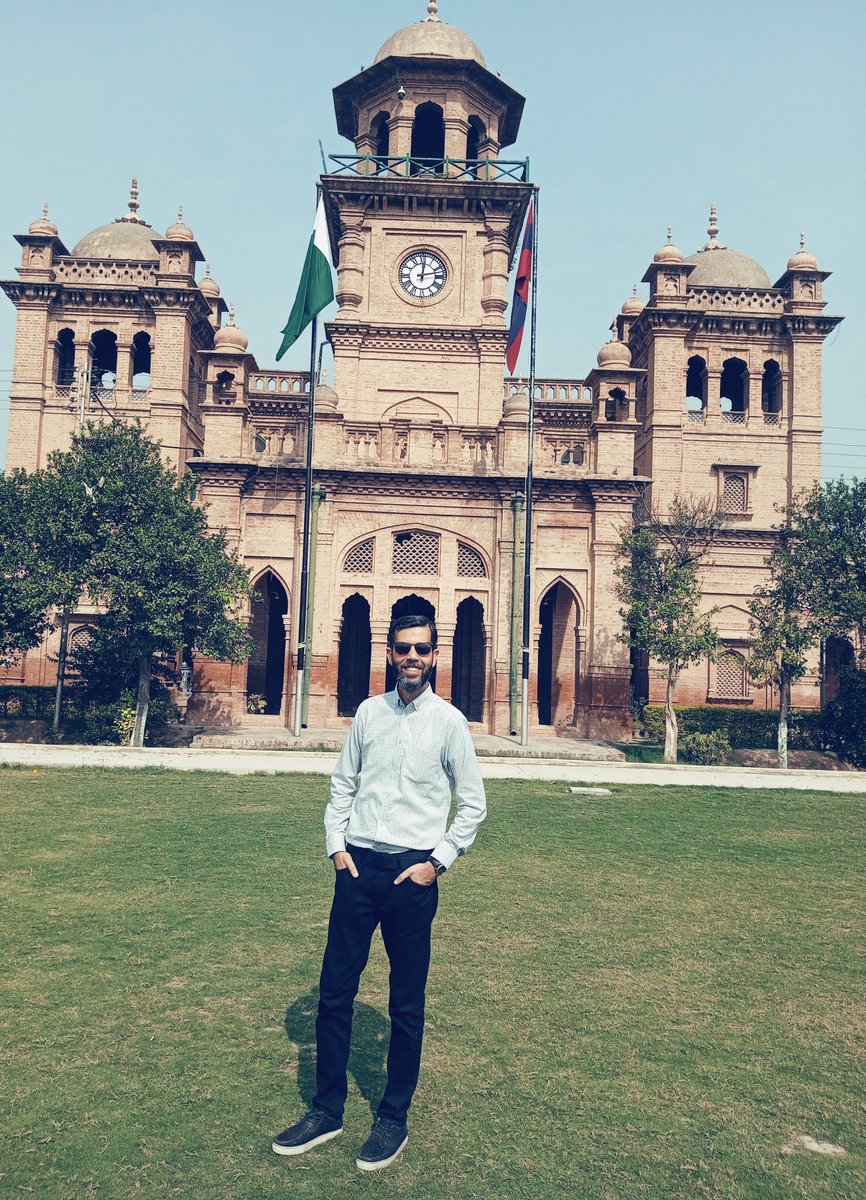 Shahzad_Khan09's tweet image. The best palces to visit in any of city is it&apos;s Majids and Academia not the food points. Feed the souls ..... Amazing architecture of the whole campus. Wish to impart my role for the students in future IA. 
#Pakistan
#peshawarcity #islamiacollegepeshawar #learning #CareerGrowth