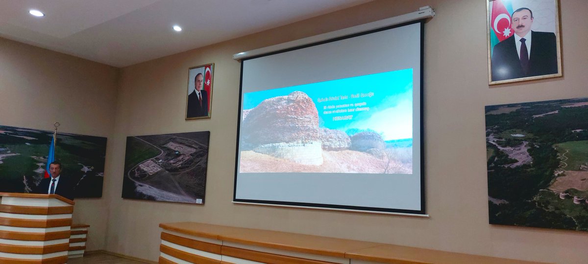 Qəbələ Dövlət Tarix-Bədii Qoruğunda 2025-ci ilin III rübün yekunlarına dair toplantı keçirilib.
Qəbələ Dövlət Tarix-Bədii Qoruğu əməkdaşlarının iştirakı ilə 2025-ci ilin III rübün yekunlarına dair hesabat xarakterli toplantı keçirilib.