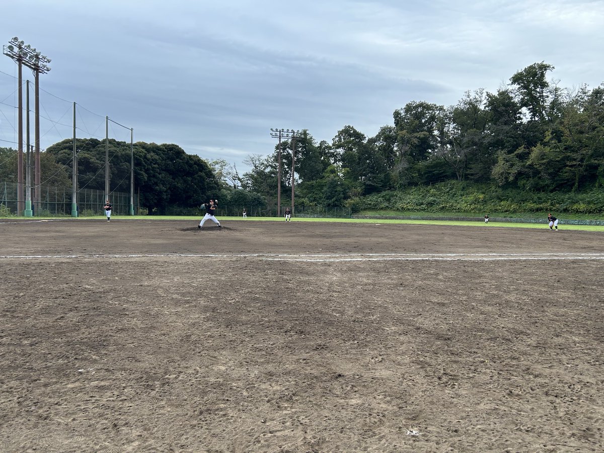 roadgame2019's tweet photo. 【2025.10.19 練習試合】
VS モンチッチさま
0-8 敗戦
乱れる投手陣と繋がらない打線により完敗の一戦。初心者で野球をはじめた選手が攻守に活躍するなど嬉しい面もありました。来週は今季最期の公式戦。
頑張っていきます！
対戦いただいたモンチッチさまありがとうございました！ https://t.co/J32IxoBgAk