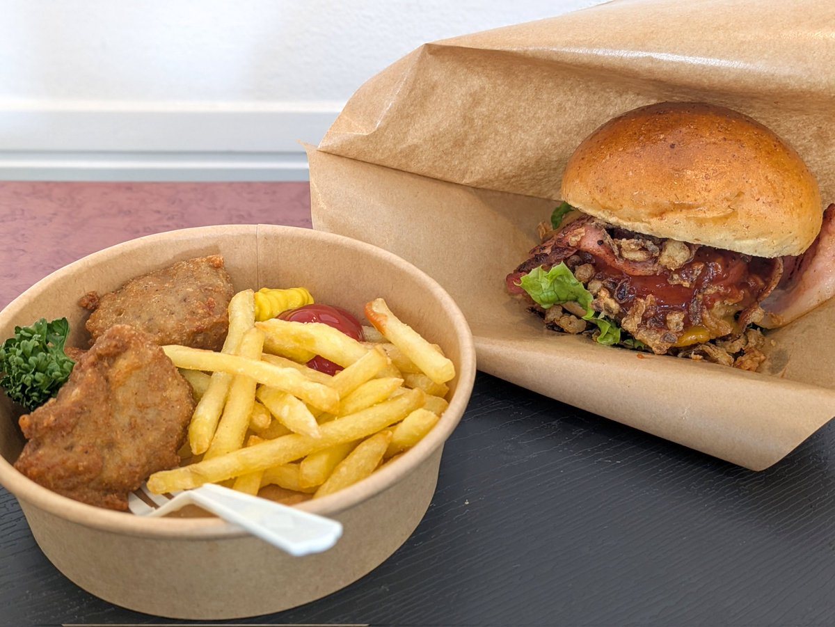 project_TP's tweet image. 調理学校の文化祭に行ってみたら美味しいものだらけだった😋