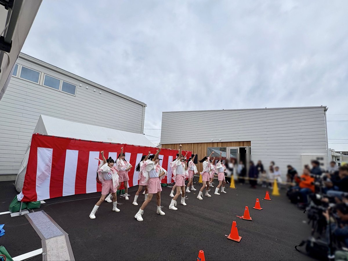 jumpin_2021's tweet image. ／
knotオープン記念イベント
＼

#ジャンピン ライブをご覧いただいた皆さん、ありがとうございました🎀

2日間全4ステージ！たくさんの方とお会い出来て嬉しかったです🫧

また #kot に遊びにいきます🏠