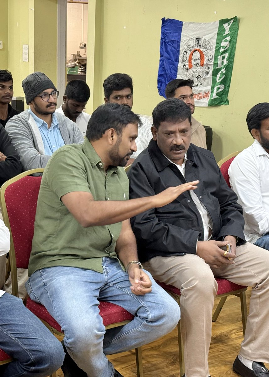 pradeepchinta1's tweet image. Pradeep anna had a wonderful meeting with Koramutla Srinivasulu anna yesterday in East Ham 😊 Had a warm discussion about AP’s illegal liquor issues and shared some valuable thoughts for a better future 🙏 #Respect #Leadership #APDevelopment
@DrPradeepChinta @KoramutlaSrini…