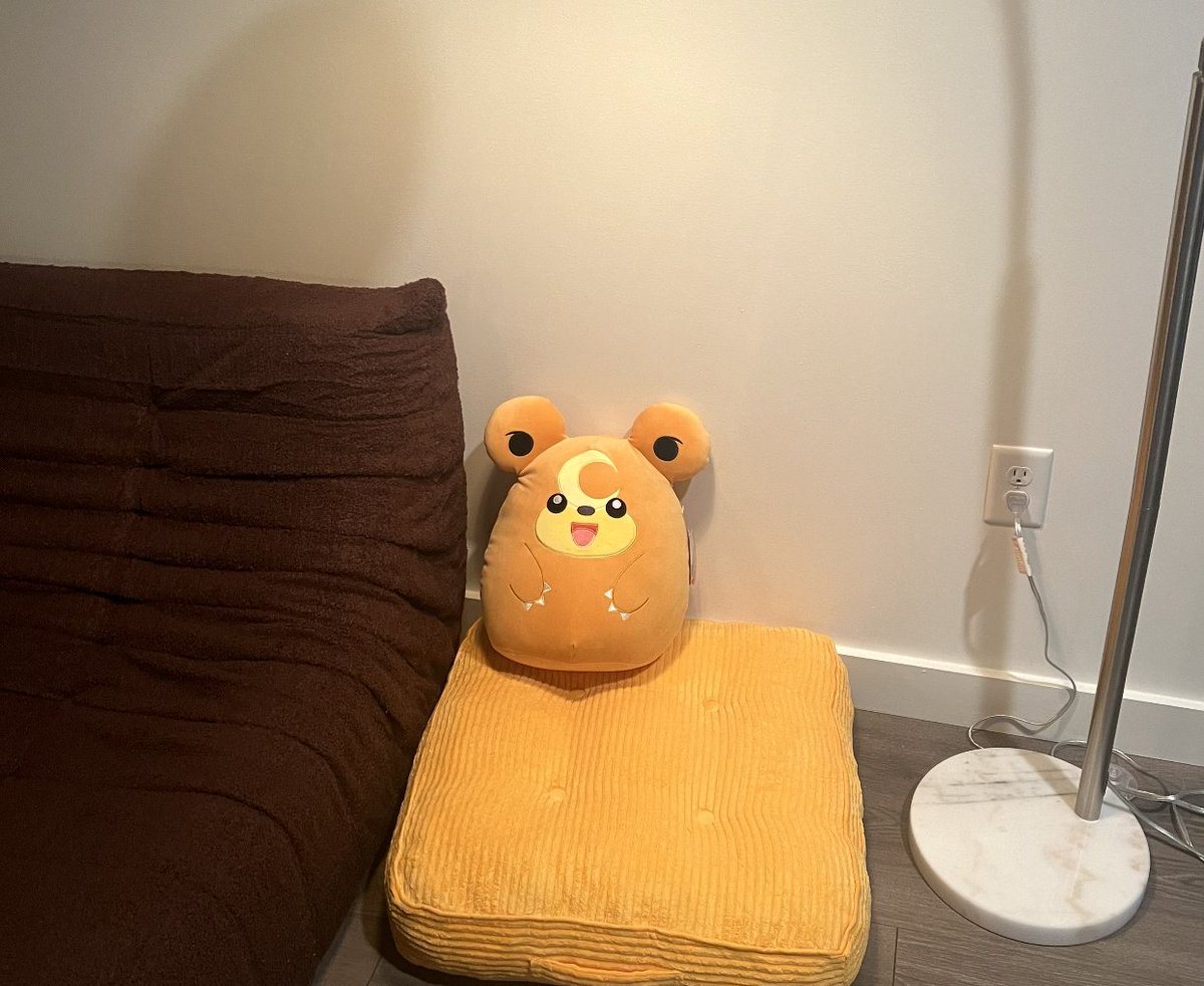 proud to announce <a href="/hillclimbai/">hillclimb</a>’s first advisor today

his expertise will help us settle cofounder disputes

teddiursa always smiles no matter what heinous shit is being vented to him

truly revolutionary to assign advisor shares to an inanimate object