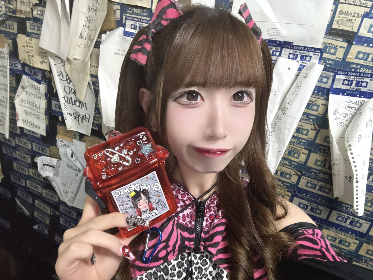 sana sanaページ セクシーサナちゃん💃🥀 💜🩶💜🩶💜🩶tag🩶💜🩶💜🩶💜 @12.2