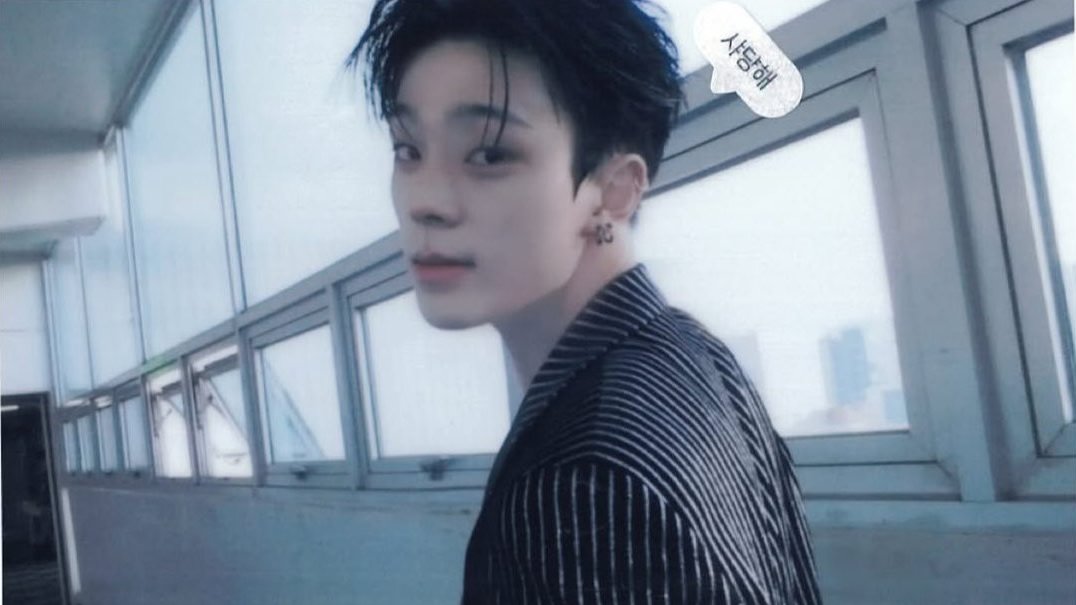 김준민 생김새 진짜처좋고 누누이말하지만 이렇게생긴놈들중에제일잘생김