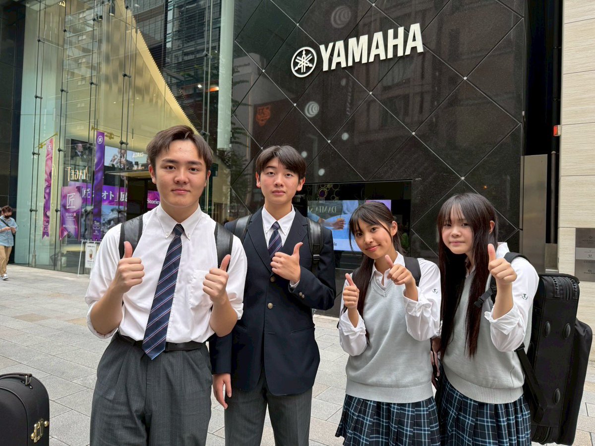 10月12日に、YAMAHA銀座店で演奏させていただきました🎶
ピアノの守屋純子先生、ベースの中村健吾先生、ドラムの高橋徹先生には、丁寧なご指導と温かいサポートをいただき、心より感謝申し上げます🙇🏻‍♀️
また、富里高校の皆さんとのコラボステージもあり、とても刺激的で楽しい時間でした！
