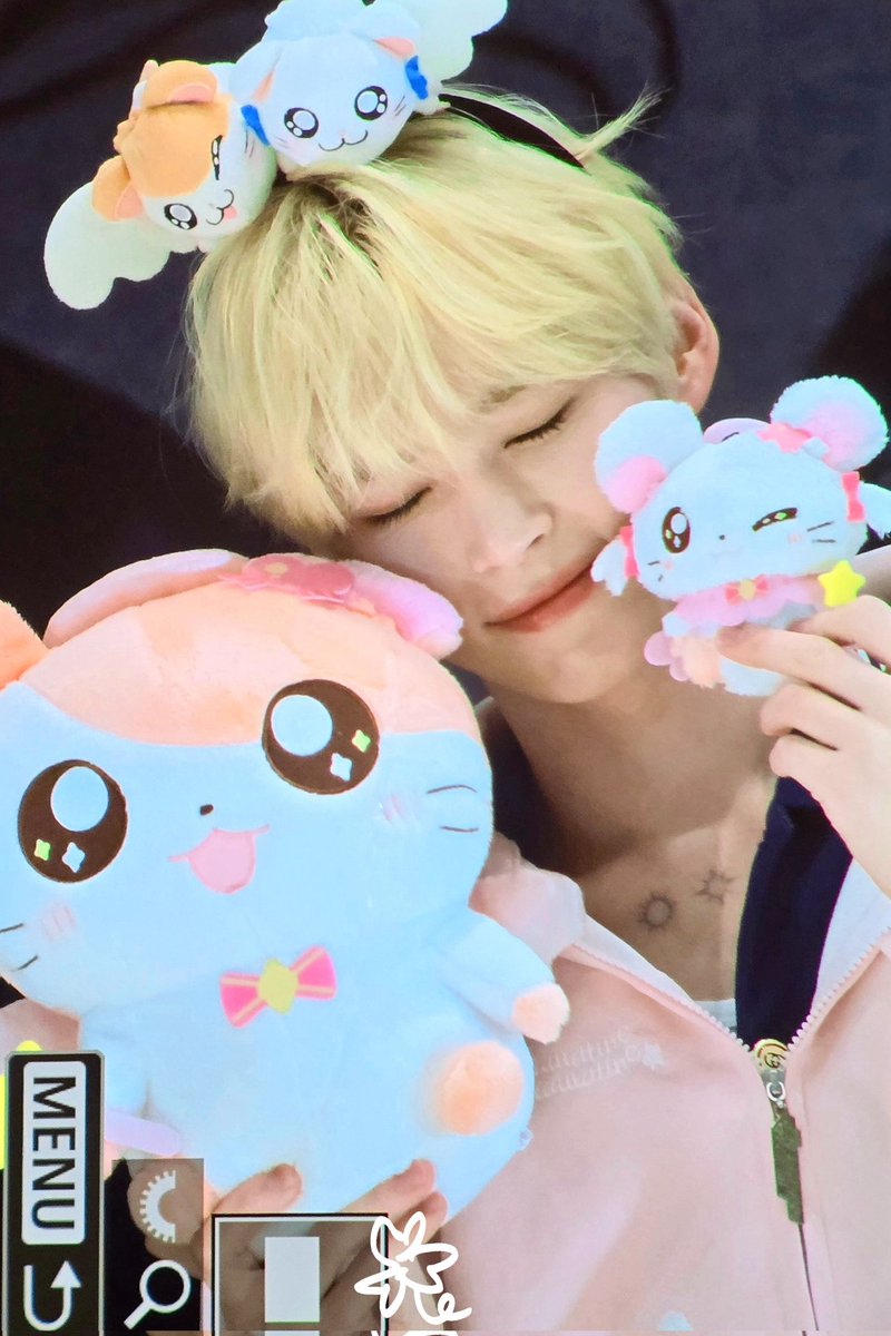 𝙎𝙃𝙄𝙉𝙄𝙉𝙂✨️ on X