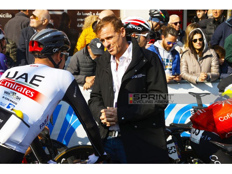 Lettera aperta del presidente del CPA Adam Hansen sul ciclismo pro' e le sue difficoltà
tuttobiciweb.it/article/176086…