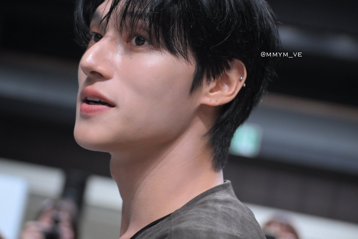 good morning 🩶🐈‍⬛

I VOTE #ATEEZ FOR MAMA FANS' CHOICE MALE CATEGORY ON #2025MAMAVOTE