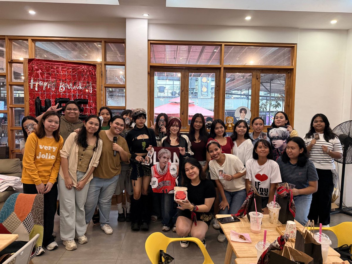 LeyteEngenes's tweet photo. What a day! A huge thank you Leyte engenes who showed up even thought the weather is not so good, yet brought so much energy to our Heeseung cupsleeve event.🤗
Keep your eyes on our page for the next announcement, because we can't wait to celebrate with you again! 👀
#HEESEUNG https://t.co/zTmuIdBV71