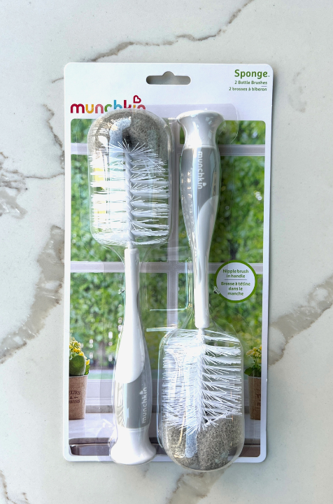BubblyMoments's tweet image. Cleaning bottles made easy! 💧✨
This Sponge Bottle Brush Set gently removes milk residue &amp;amp; keeps bottles spotless.

🛍️amzlink.to/az0feAkAP9SfM

#BabyEssentials #AmazonFinds #ParentLife
