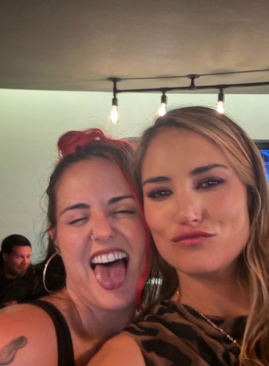 Alba Carrillo, Anabel Dueñas, Andrea Compton, Jedet, Nia, Rocío Carrasco y Yolanda Ramos en la fiesta de despedida de #HastaElFinDelMundo 

El reality se emitirá próximamente