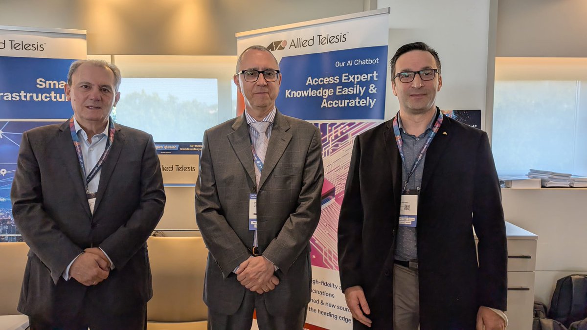 A_D_I_S_P_O's tweet image. 🔒 ADISPO estuvo presente en el #ForoASLAN Santiago a través de nuestro Delegado en Galicia, Martín Ledo 🤝
Un espacio clave para impulsar la colaboración público-privada y la innovación en #seguridad y #ciberseguridad 💡
Gracias @aslan_es por la invitación! 🙌
#Galicia #ADISPO