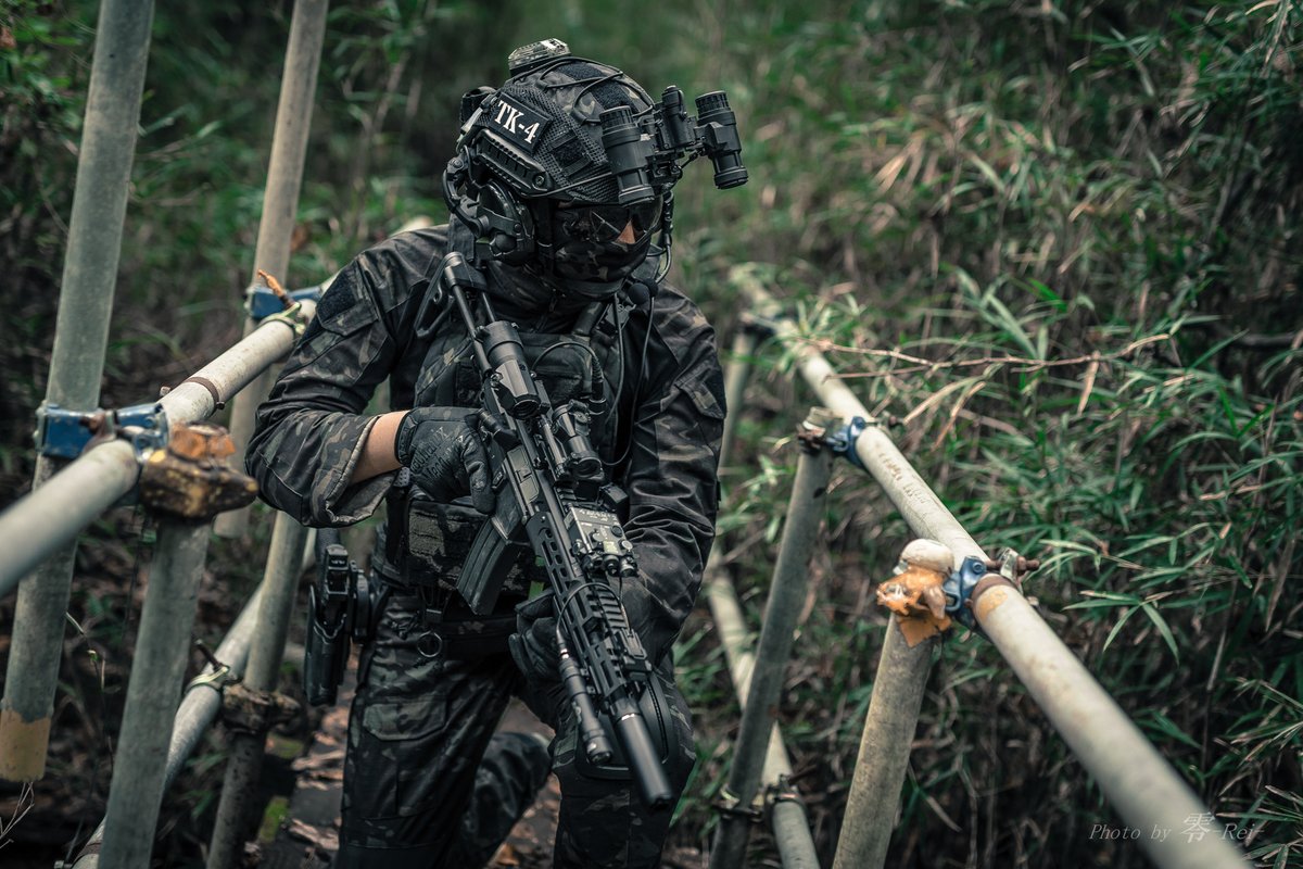 zero_ofdarkness's tweet image. 本日バンブージャングルでのサバゲ参加の皆様お疲れ様でした！
今日は久々にゼンカのジョンさんにお会いできたので一緒にイツメンで撮影しました！
てなわけで本日のソクホです！＼(^o^)／
#バンブージャングル