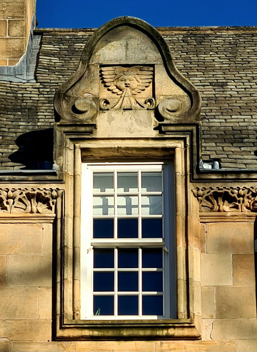 is_glasgow's tweet photo. Love this dormer window on a Scots Renaissance style townhouse on Lowther Terrace in the West End of Glasgow, and especially the sculpture on its pediment. The building was designed by James Miller and was built in 1904.
#glasgow #architecture #jamesmiller #window https://t.co/CIP215DRsp