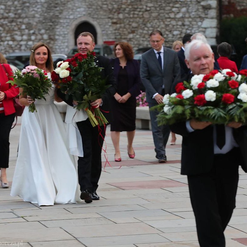 S l a v e n t y tweet media