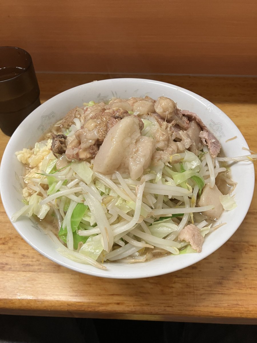 comdotto_god's tweet photo. レゼ(本物) https://t.co/oD9X71Jjj7