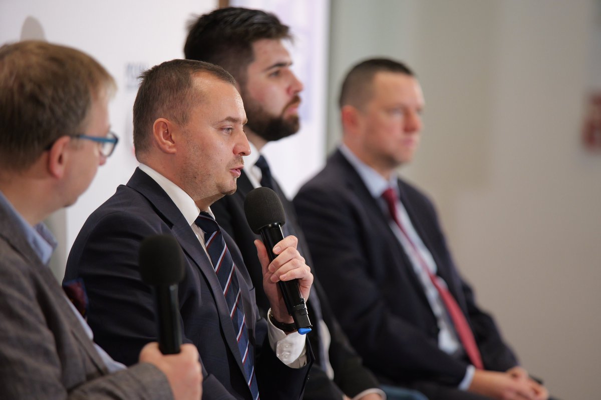 Miasta przyszłości (na ludzką miarę skrojone), to kolejny temat dyskusji podczas XV Kongresu Polska Wielki Projekt. 
W panelu uczestniczą:
- Adam Ciszkowski
- Tomasz Miśko
- Antoni Opaliński 
- Jakub Banaszek
Zachęcamy do oglądania transmisji youtube.com/live/8rIssSUcn…