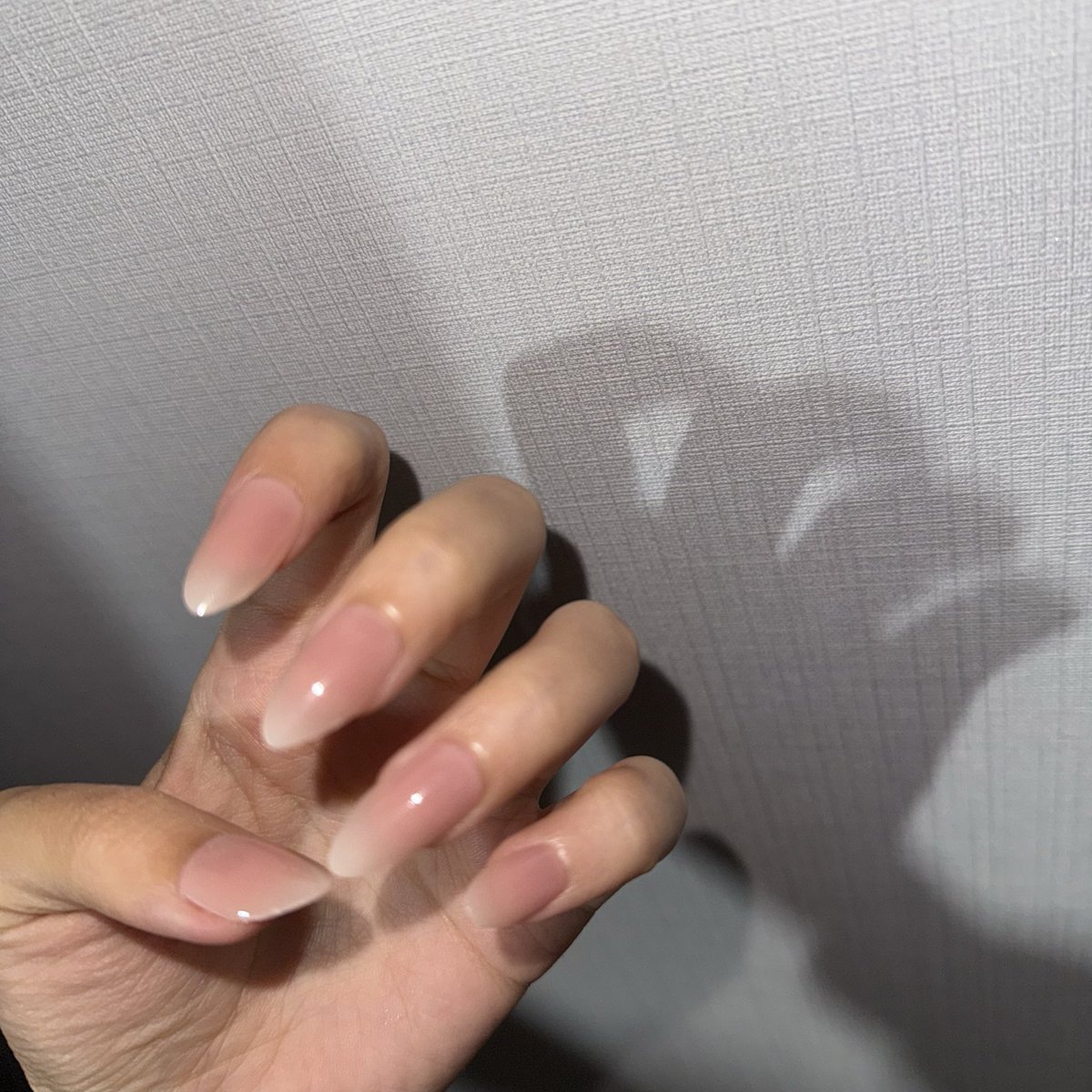 네일팁 붙이다가 고혈압 옴