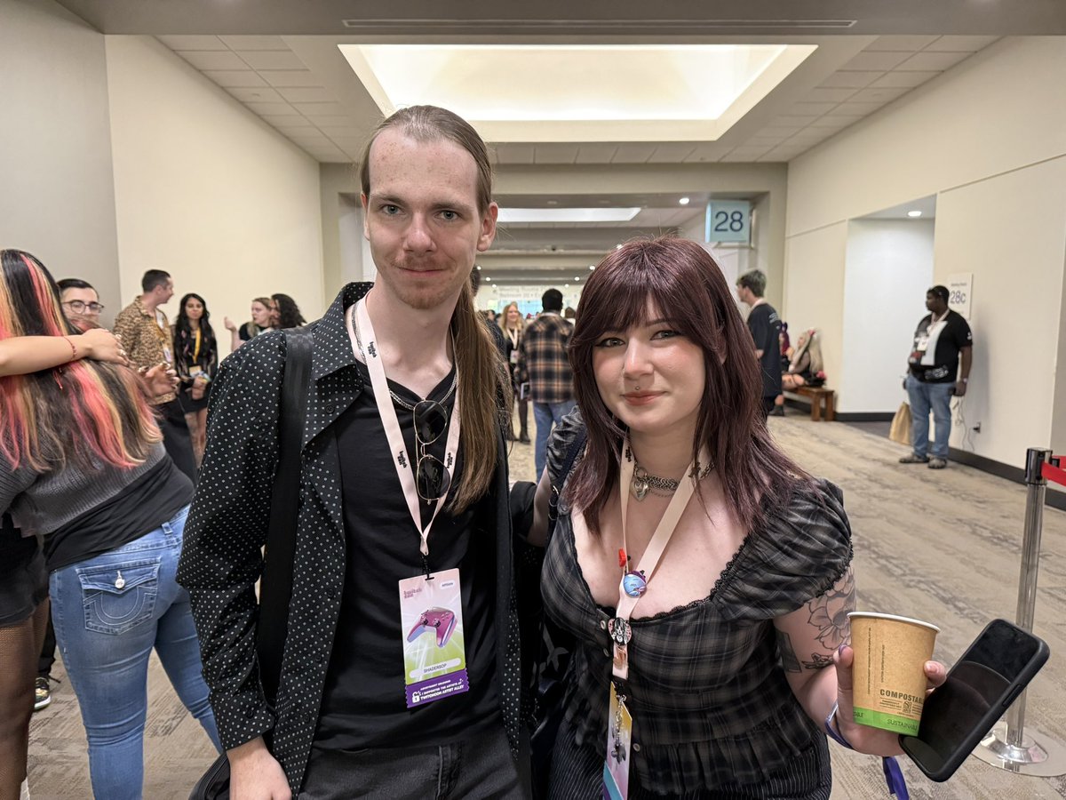 SHADERSOP's tweet image. Day 2 is a success!