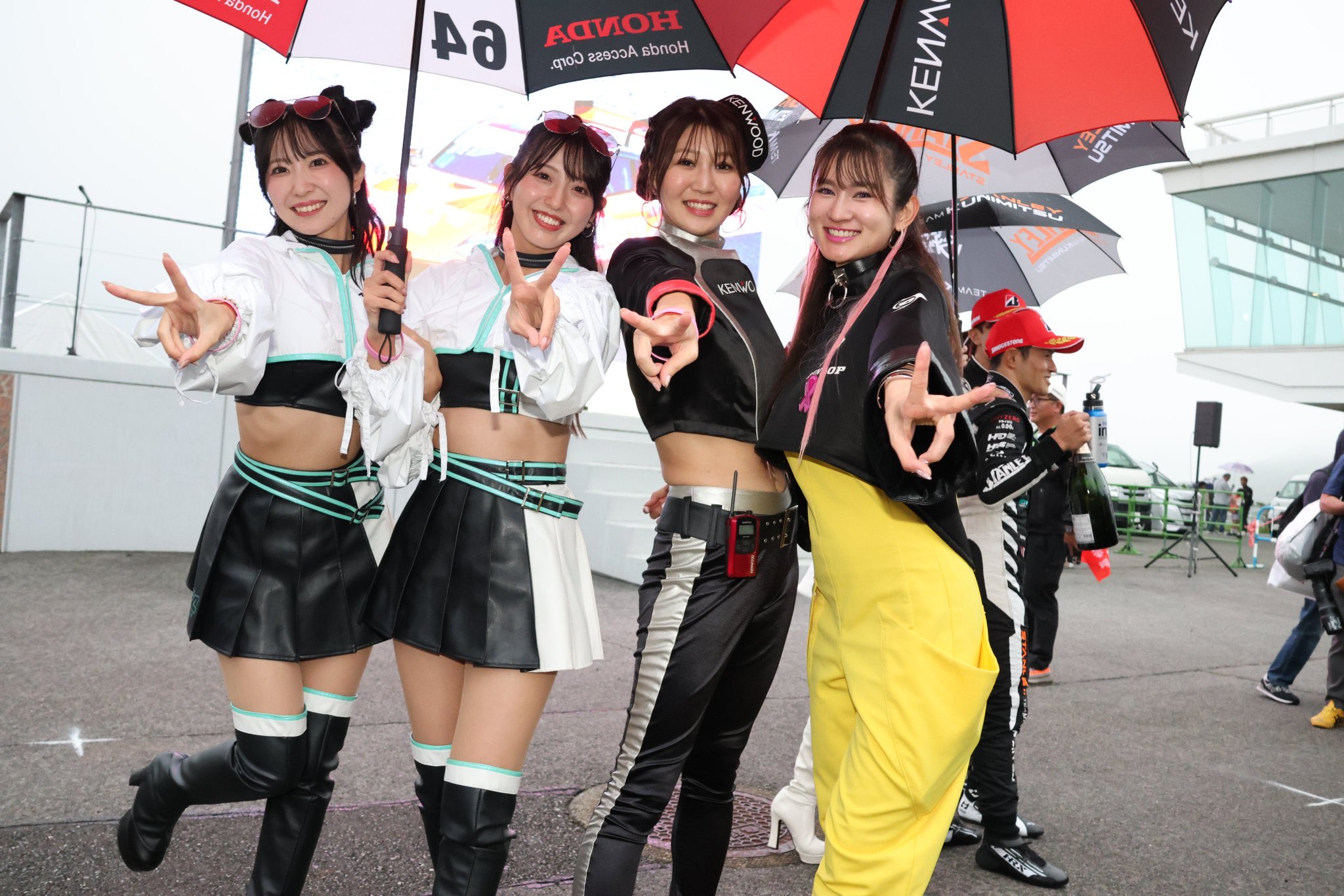 セバスチャン しおり 星沢 しおり⭐️🌊 (@shiorioshirii) / X