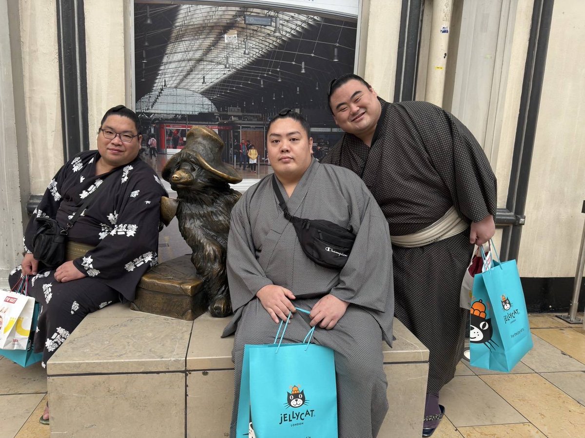 【ロンドン巡業〜錦木】

ビッグベンの中。

#伊勢ノ海部屋　#相撲　#sumo #錦木
#ロンドン巡業