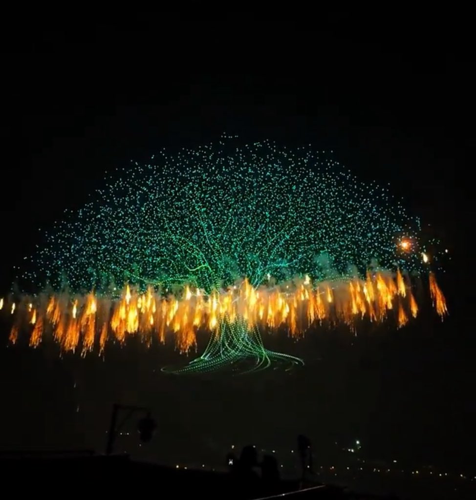 star_linux_'s tweet image. Should I reveal the prompt to generate this tree image from AI?