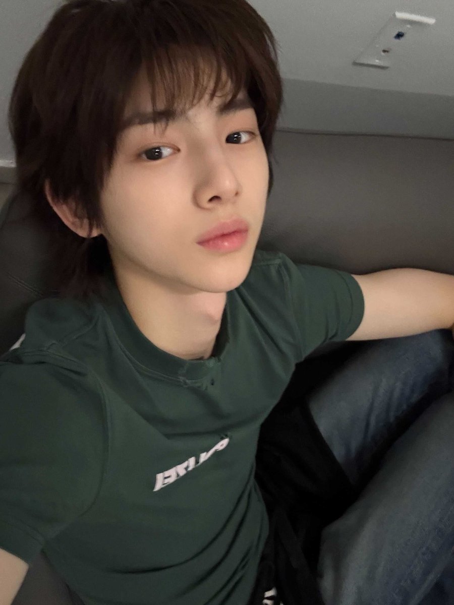 juhoon pics tweet media