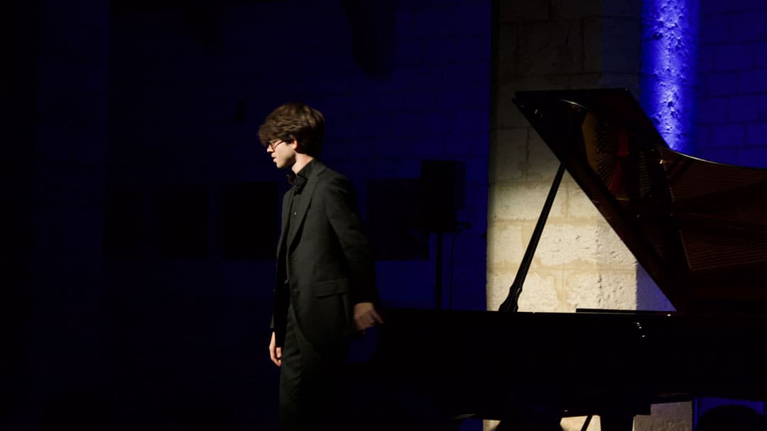 pianoscope's tweet photo. Le concert « Danse au Carnaval » vient de s’achever à la Maladrerie Saint-Lazare sur un franc succès !
Victor Demarquette a conquis le public par la beauté et l’élan de son jeu, de Schumann à Chopin. ✨
#Pianoscope #Beauvais  #Piano https://t.co/F8Tf7qQmHy