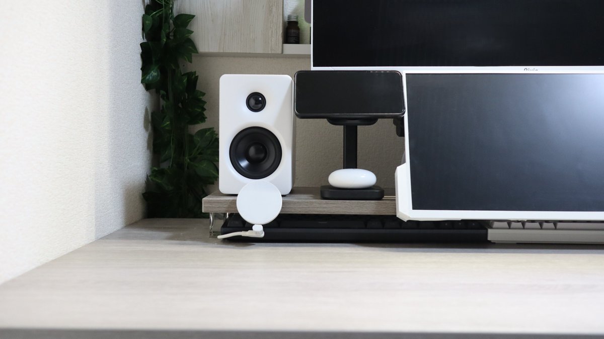 【提供：ESR】
冷却ファン搭載Qi2.2(最大25W) ESR 3in1 MagSafe充電ステーション

✅ iPhone、Watch、AirPodsをこれ1台で
✅ ファンが熱を逃がしバッテリーにも優しい
✅ デザインもスッキリかっこいい
✅ Qi2.2対応で最大25Wの高速充電

👉詳細はコメント欄のリンクからチェック！