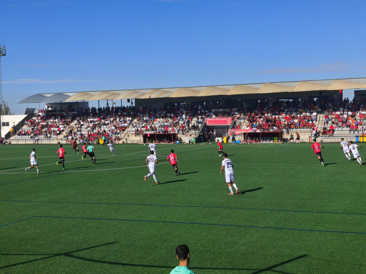 Mañana de fútb⚽l en 
Puente Genil📝!! 
*🇪🇦 <a href="/2Rfef/">2 RFEF</a>  Grupo IV*
🔴⚫ @SarlemPG
⚪🟣 <a href="/RealJaenCF/">Real Jaén C.F.</a>
📅 Domingo 19 de Octubre 
⏰ 12:00 
🏟️ Estadio Manuel Polinario