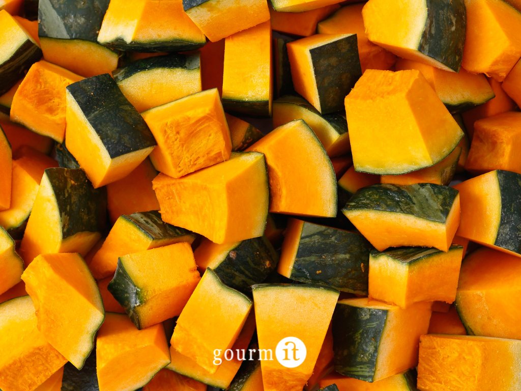 gourmit_'s tweet photo. More than comfort food 🎃
Pumpkin is low in calories but rich in vitamins A, C and E — perfect for a healthy, balanced autumn diet.

Find out why it deserves a place on your plate:
https://t.co/aHDHNM20tn https://t.co/xtro0iCigg