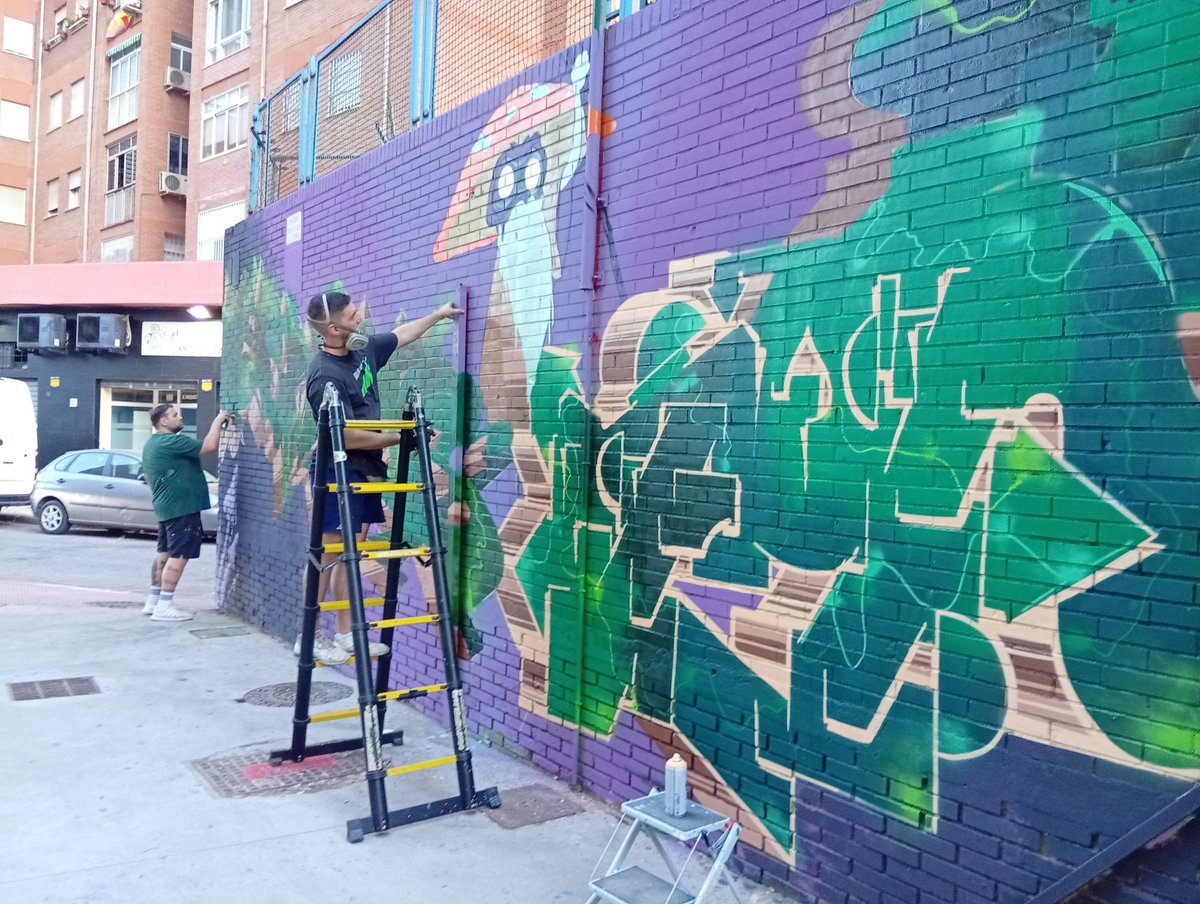 No hay suficientes palabras para agradecer lo de ayer, sobre todo a esos grandes artistas que participan de una forma desinteresada y con un buen rollazo que no se puede aguantar. #Gracias, gracias y gracias ❤️ Nos vemos en 2026. ⚠️ Próximamente todas las fotos.