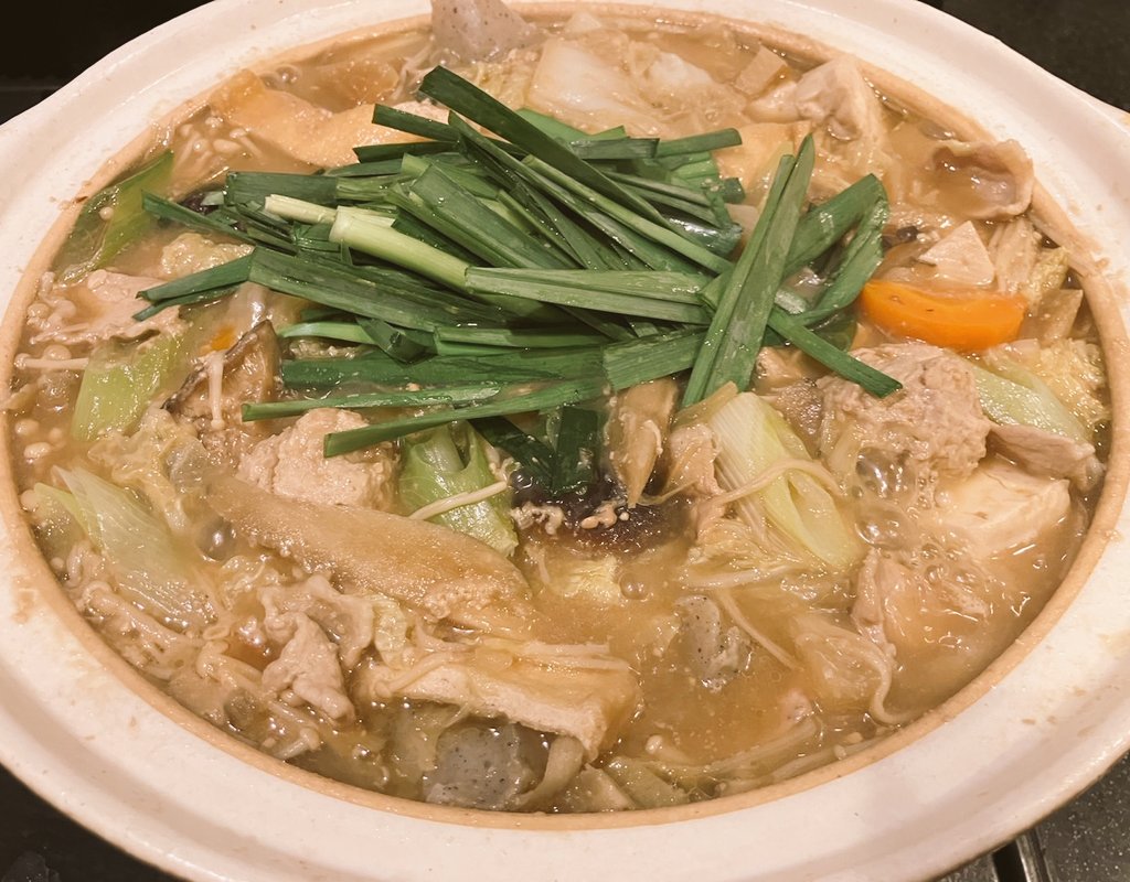 ちゃんこ53
豚の味噌炊き

こちらの荒汐部屋のレシピを参考に、昆布ではなく干し椎茸出汁で。

arashio.net/history/chanko…