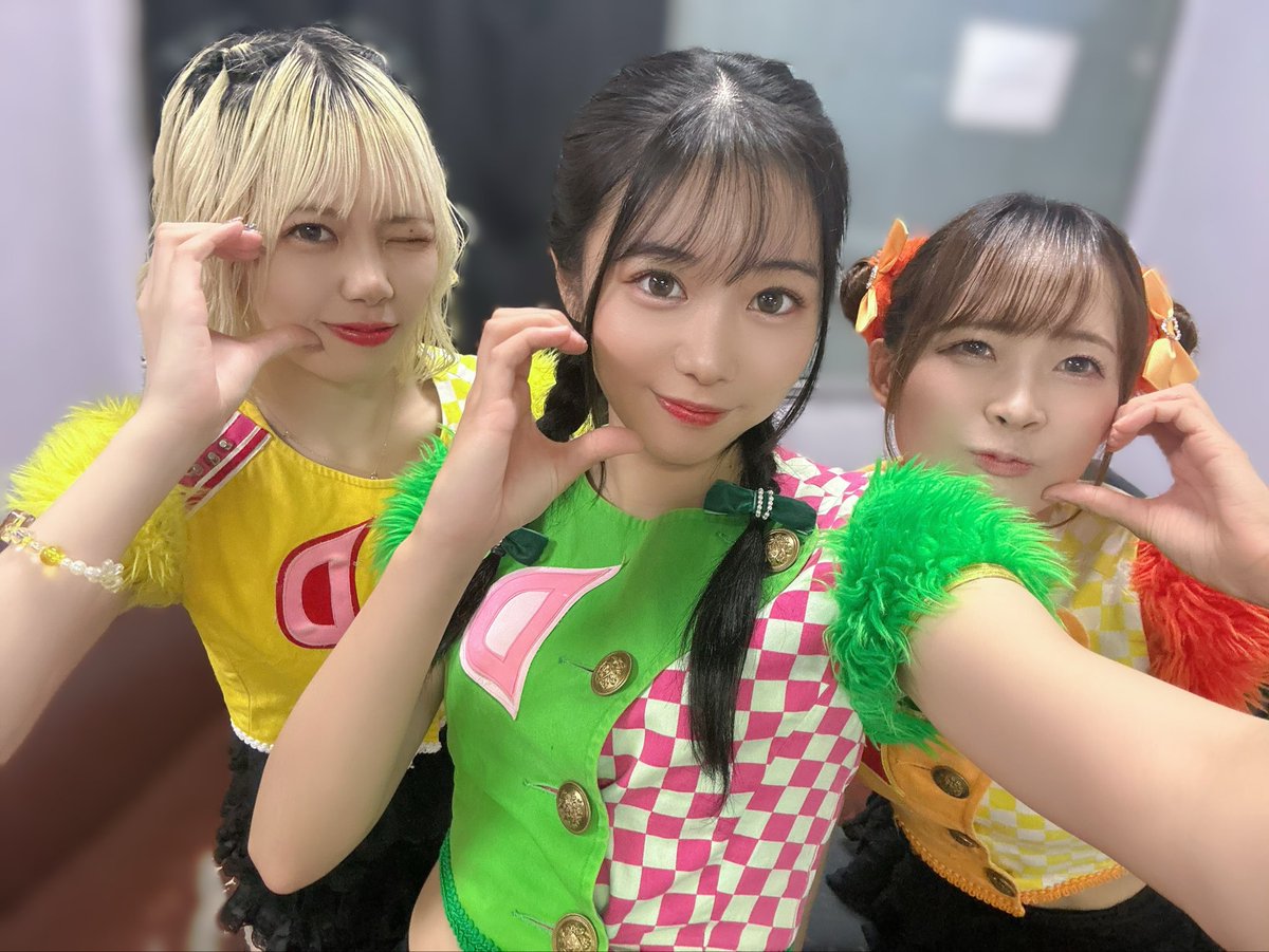 「池袋解放区 -1COIN GIG-」
@ 池袋リヴォイス 
ありがとうございました✌🏻

〈セットリスト〉
SE
LEGEND BIRTH
AGREEMENT
MC
涙目ピースサイン
ぱーてぃふれんず
MC

次は21日(火)、新宿DHNoAさんにて19:30~ライブがあります！
お待ちしております！！

 #シブヤDOMINION