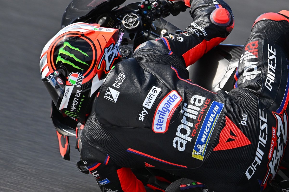 AGV Helmets tweet media