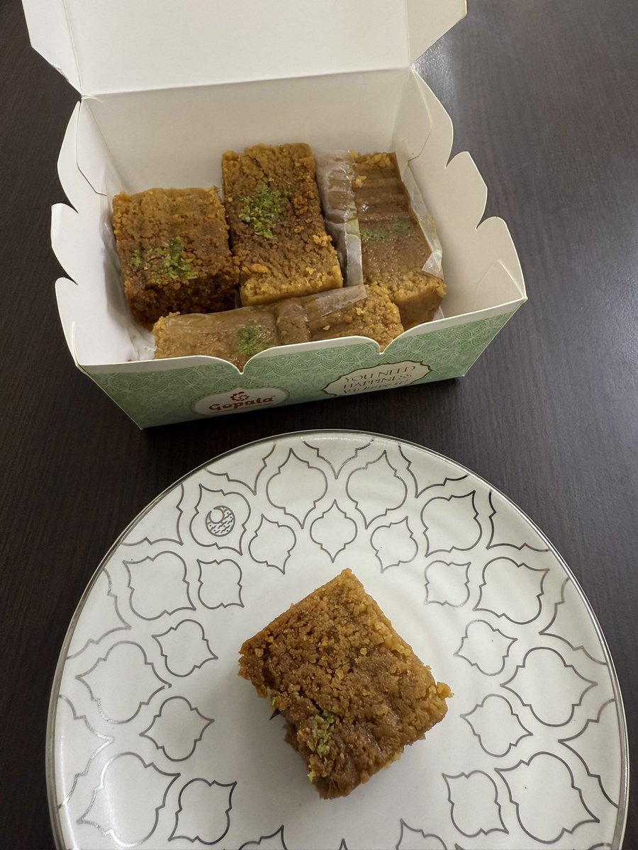 After months of being off (added) sugar - finally looking forward to my good old milk cake thanks to Delhi x Diwali 🤩

Now I only need to find a way to put my brain on mute as it calculates the sugar spike this box will cause 🤦‍♀️😭