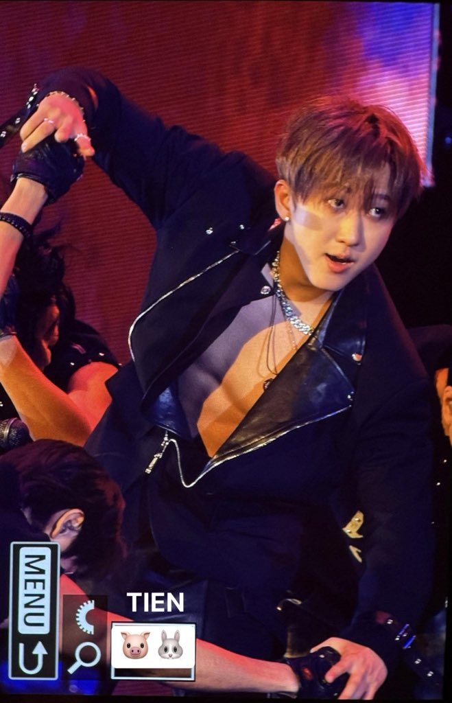 TT_3racha's tweet image. 251019 Dominate_CelebrATE Day 2
🐷🐰 🫣🫣

#Changbin #창빈 #チャンビン
#StrayKids #스트레이키즈