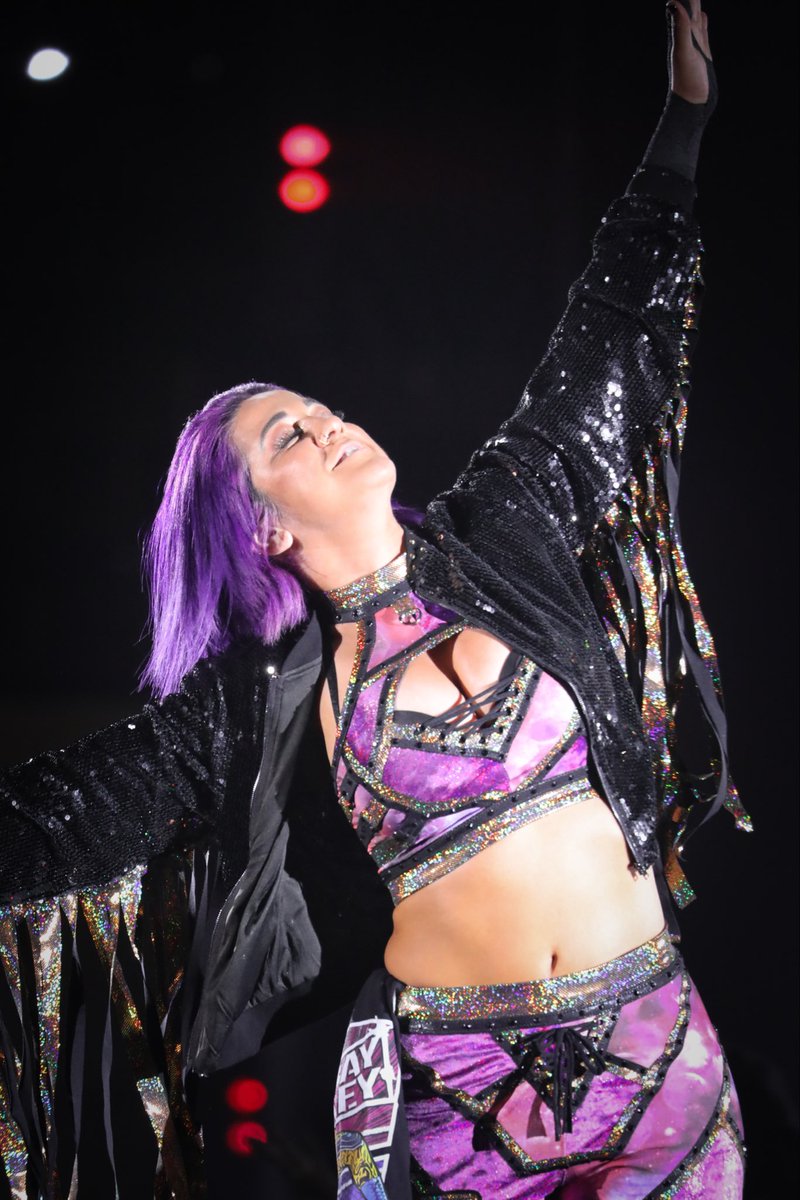 mmpp39's tweet photo. #Bayley 
 #WWESuperShowJapan
 #WWE https://t.co/LyjOgYf1Vp