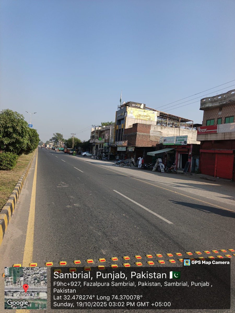 cwdpunjab's tweet image. 𝐒𝐦𝐨𝐠 𝐂𝐨𝐧𝐭𝐫𝐨𝐥 𝐓𝐡𝐫𝐨𝐮𝐠𝐡 𝐒𝐦𝐚𝐫𝐭𝐞𝐫 𝐑𝐨𝐚𝐝𝐬
The Communication &amp;amp; Works Department is building smarter, dust-free roads using 𝘁𝘂𝗳𝗳 𝗽𝗮𝘃𝗲𝗿𝘀—delivering on CM Punjab’s commitment to clean, healthy cities under Smog Action Plan
District #Sialkot