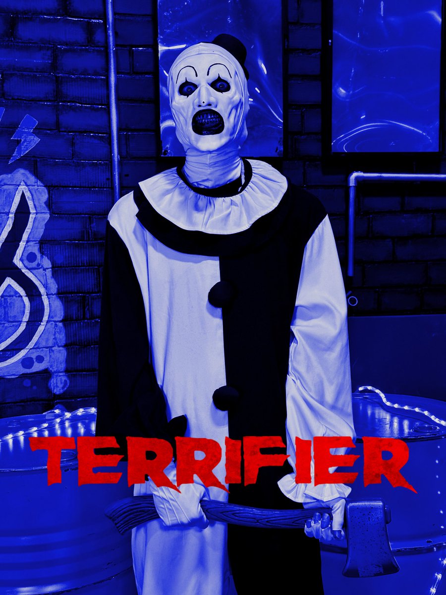 GeekedWitKey's tweet image. Some shots of my Art the Clown cosplay 🪓🩸

———

#Terrifier #ArtTheClown #HorrorMovies #ClownHorror #SlasherFilm #HorrorCommunity #CreepyClown #HorrorFan #CultHorror #HalloweenHorror #Gore #ScaryMovies #HorrorFilm #ClownMakeup #HorrorLovers #Cosplay #Cosplay #HorrorCosplay