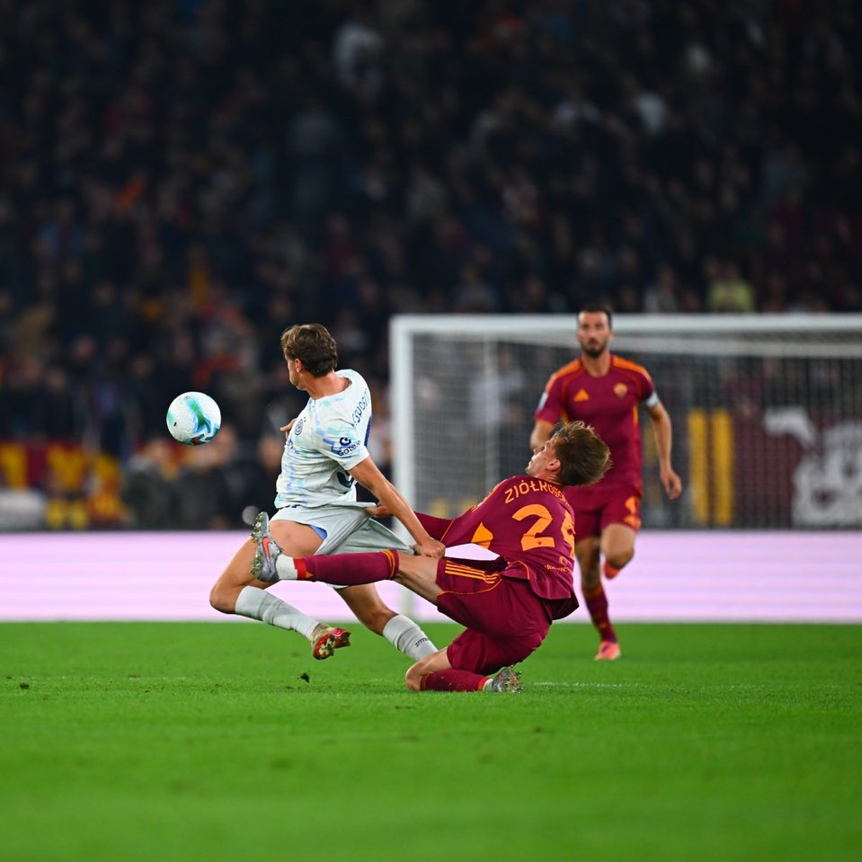 Palla&penna tweet media