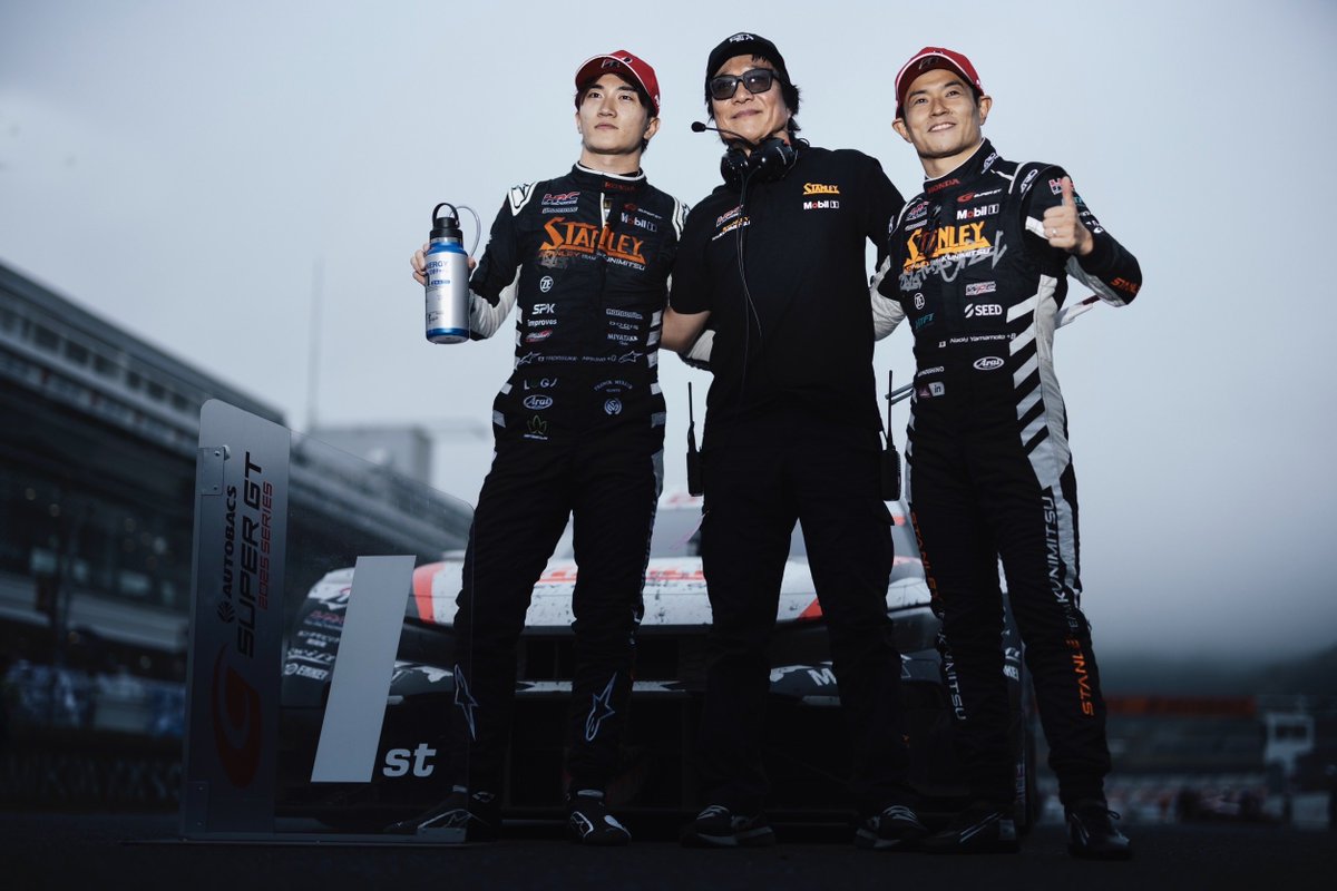 .
SuperGT Rd7オートポリス🐻

優勝しました🏆
応援ありがとうございました！
チームと尚貴さんと一緒に渾身のレースでした

タイトル争いにも残れたし最終もシンプルに優勝目指して頑張ります！
応援ありがとうございました😌
最高
・
・
・
📸: @shotamuraphotographer