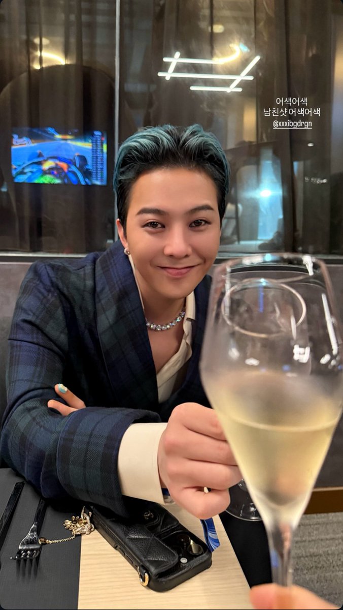 if you see this post repost and drop the tags for G-DRAGON

1 repost = 1 vote
1 reply = 1 vote

I vote #GDRAGON for #2025MAMAVOTE