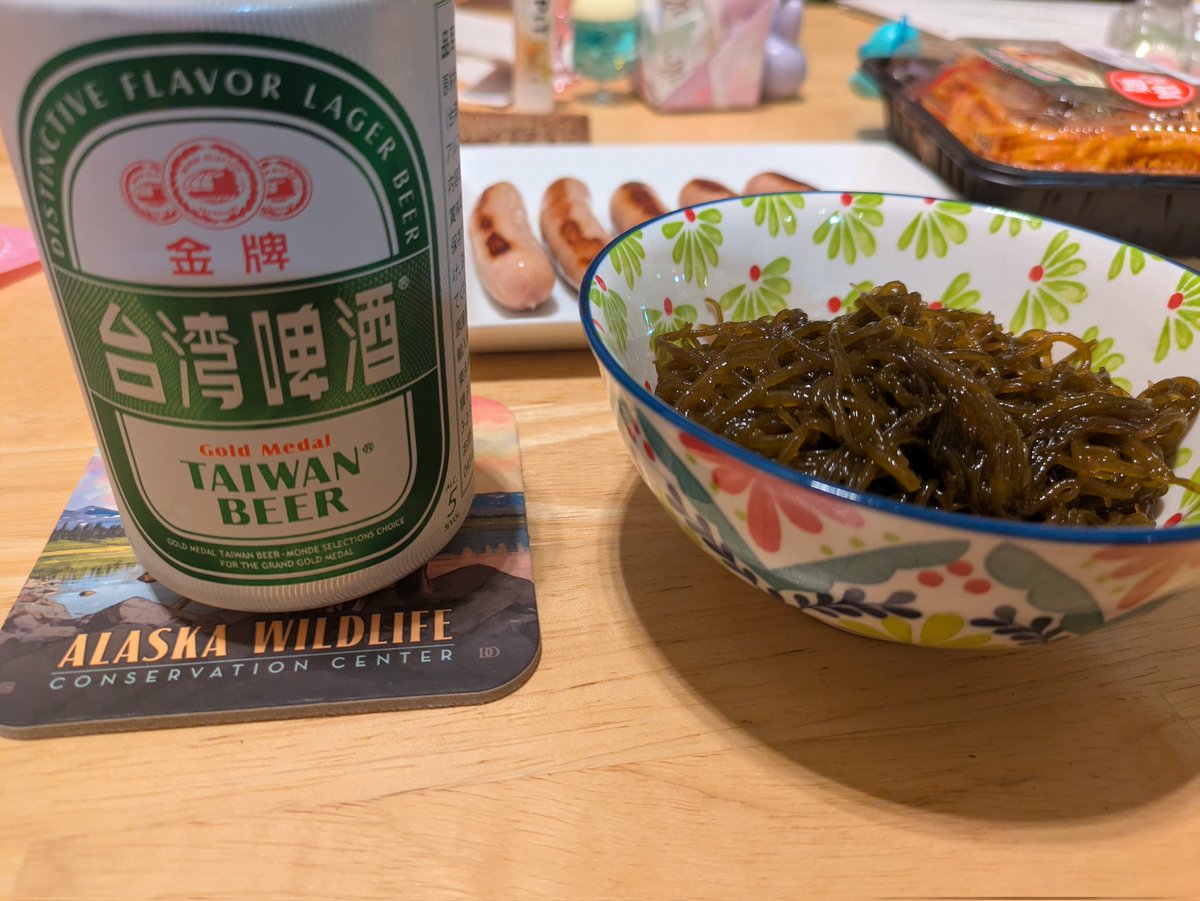 本日は、日本オランダ愛鱗会の品評大会でした！今年度の総括となる品評会で、悲願の当歳東大関を頂くことにあいなりました😂😂😂
春先のパンデミックス絶滅状態から始まり、ここまで持ってこれたの非常に感慨深いです。来年は２歳東大関が取れるよう精進します。
協賛者様、ありがとうございした✨