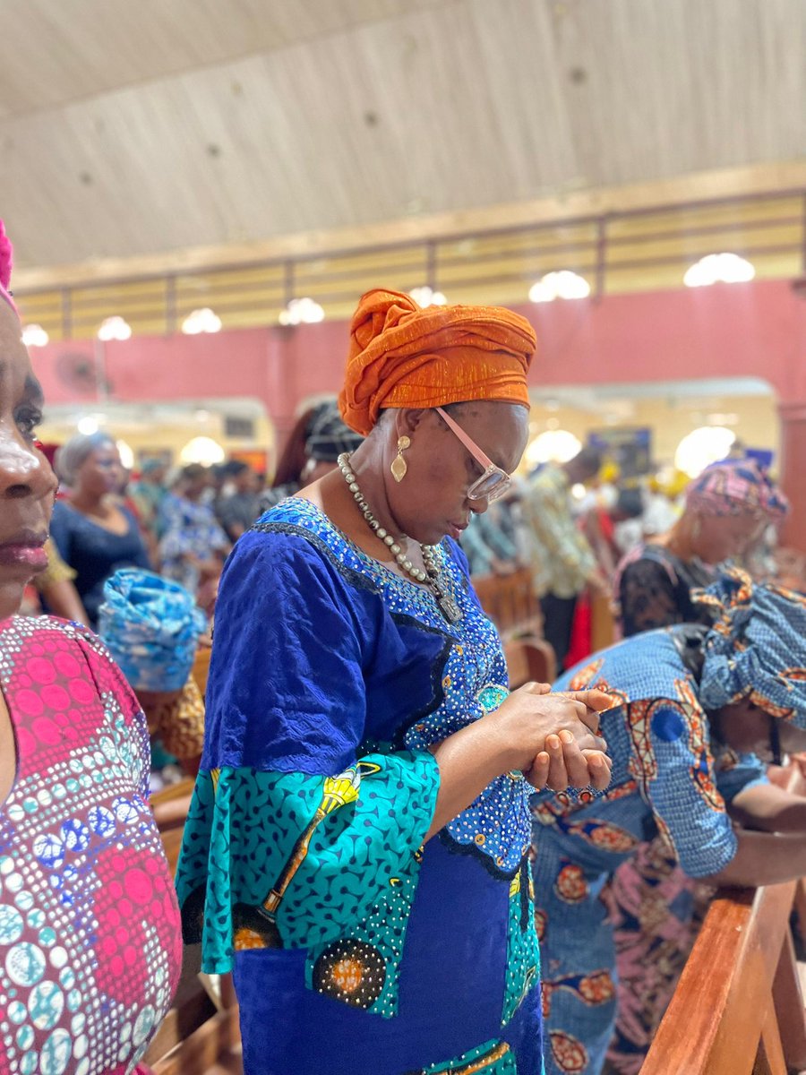 QIC_Oku's tweet photo. Call to worship by Elder Prof. Charles Obot 

"O give thanks unto the LORD; for he is good: For his mercy endureth for ever. 
O give thanks unto the God of gods: For his mercy endureth forever..." Psalms 136:1-9[KJV]

#qicoku #SundayService #ThyWordIsTruth https://t.co/fc7pPtpFWG