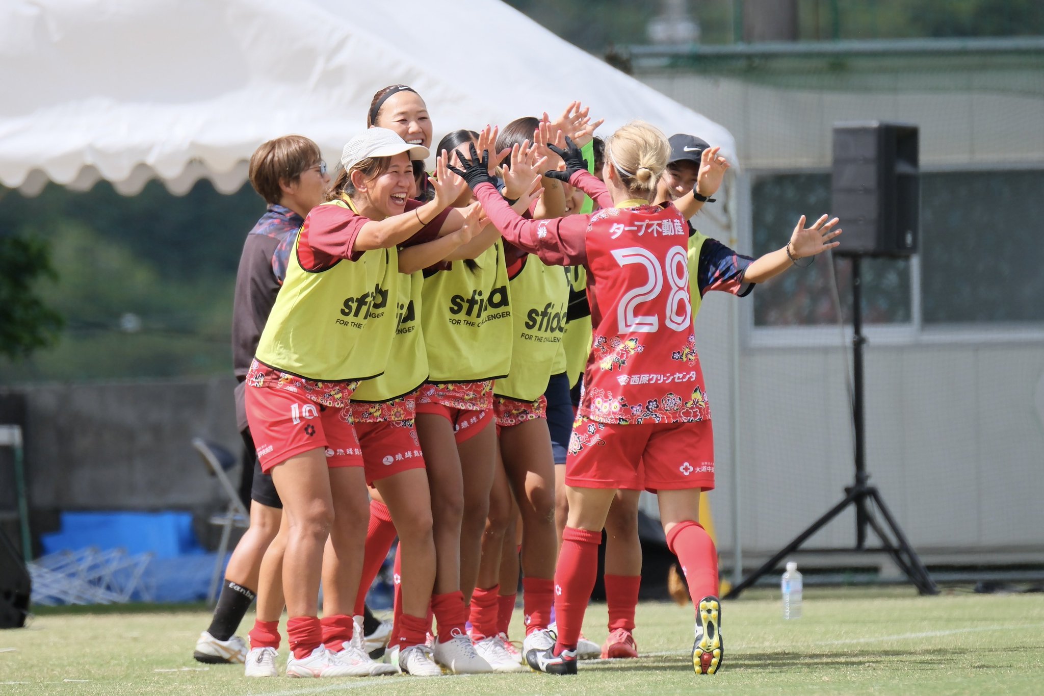 【即日発送】東京国際大学　女子サッカーユニフォーム3セット 即日発送】東京国際大学 女子サッカーユニフォーム3セット 即日