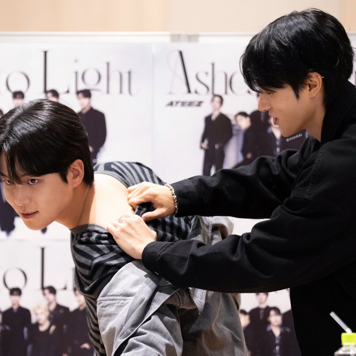 WHAT THE HELL IS GOING ON IN HERE?/(2?2?2,2?/?/,????????????????