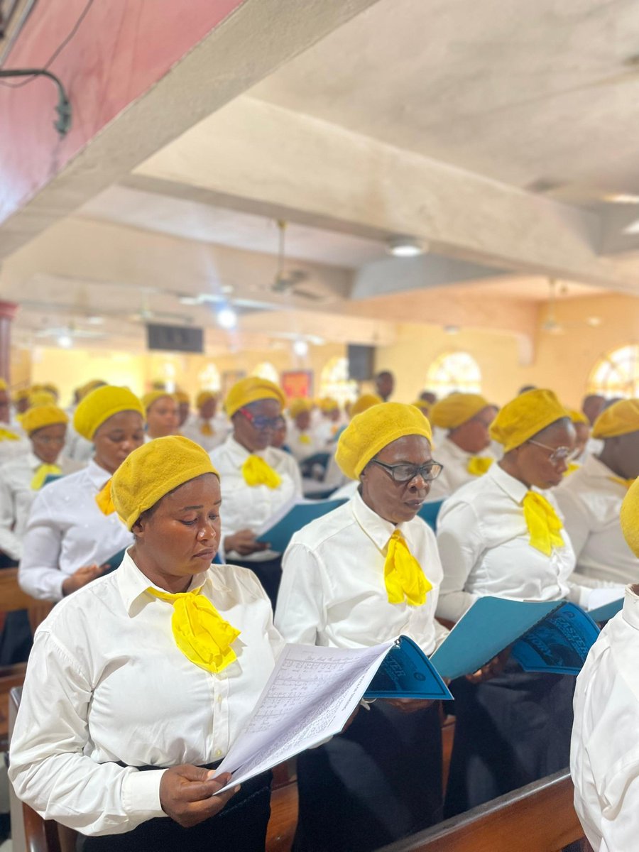 QIC_Oku's tweet photo. Hallelujah to the Lamb! To His name be all praise.
We sing the Father's boundless love; He conquered death and sin.
~ Mass Choir

#qicoku #ThyWordIsTruth #SundayService #october https://t.co/TWNTH2oaMY