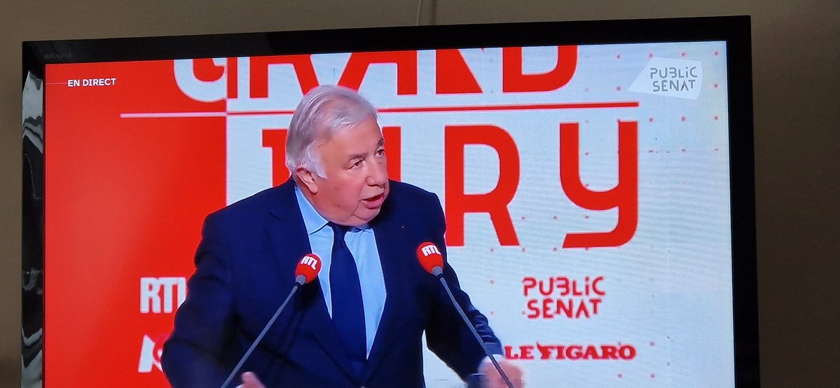 Danièle Deschamps (@dd75007) on Twitter photo Où <a href="/gerard_larcher/">Gérard Larcher</a> nous apprend que le 49.3, avait été conçu par la gauche, en l'occurence par Guy Mollet. Aujourd'hui, abandonner cet outil constitutionnel, cadeau fait à la gauche, est une erreur ! #LeGrandJury Où <a href="/gerard_larcher/">Gérard Larcher</a> nous apprend que le 49.3, avait été conçu par la gauche, en l'occurence par Guy Mollet. Aujourd'hui, abandonner cet outil constitutionnel, cadeau fait à la gauche, est une erreur ! #LeGrandJury